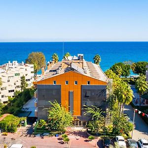 Fame Beach Hotel